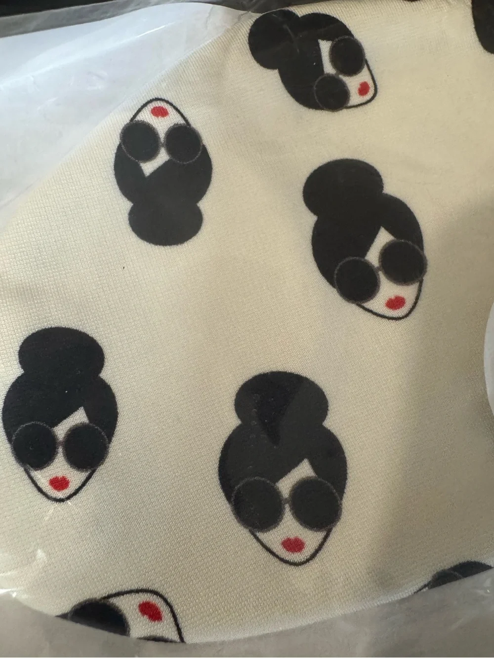 Alice + Olivia by Stacey Bendet Iconic Stace Face mask - NWT in plastic